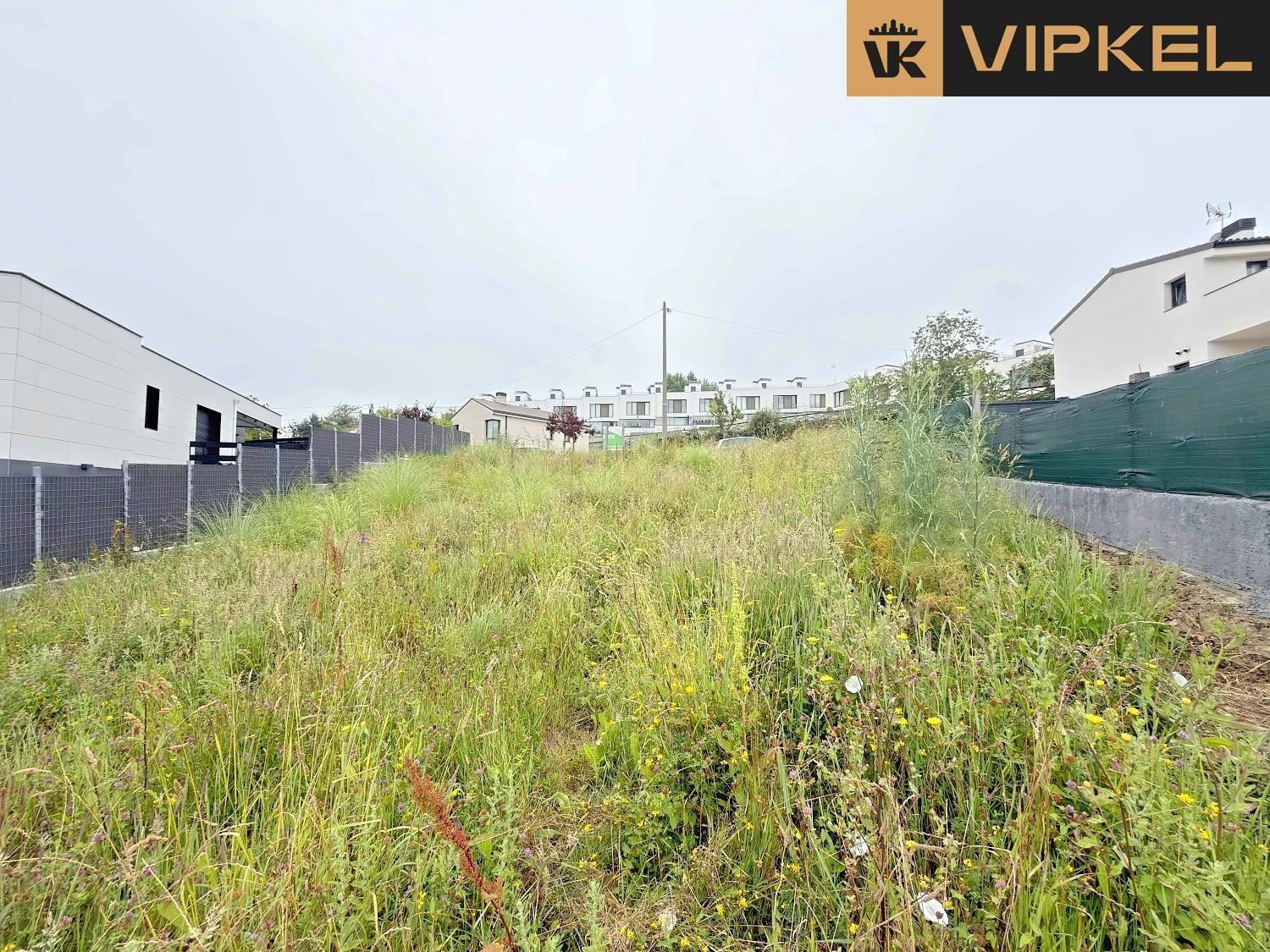 Plot for Sale in Oleiros