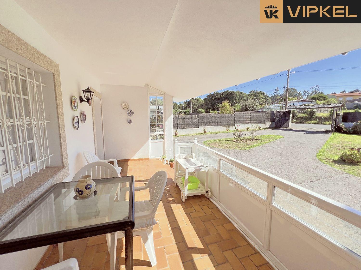 House for Sale in Oleiros