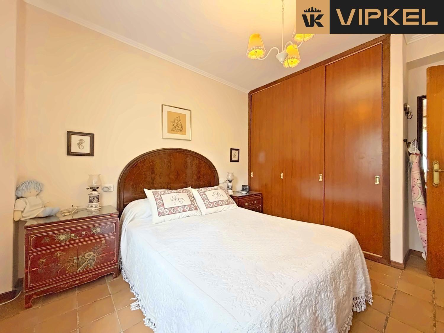 House for Sale in Oleiros