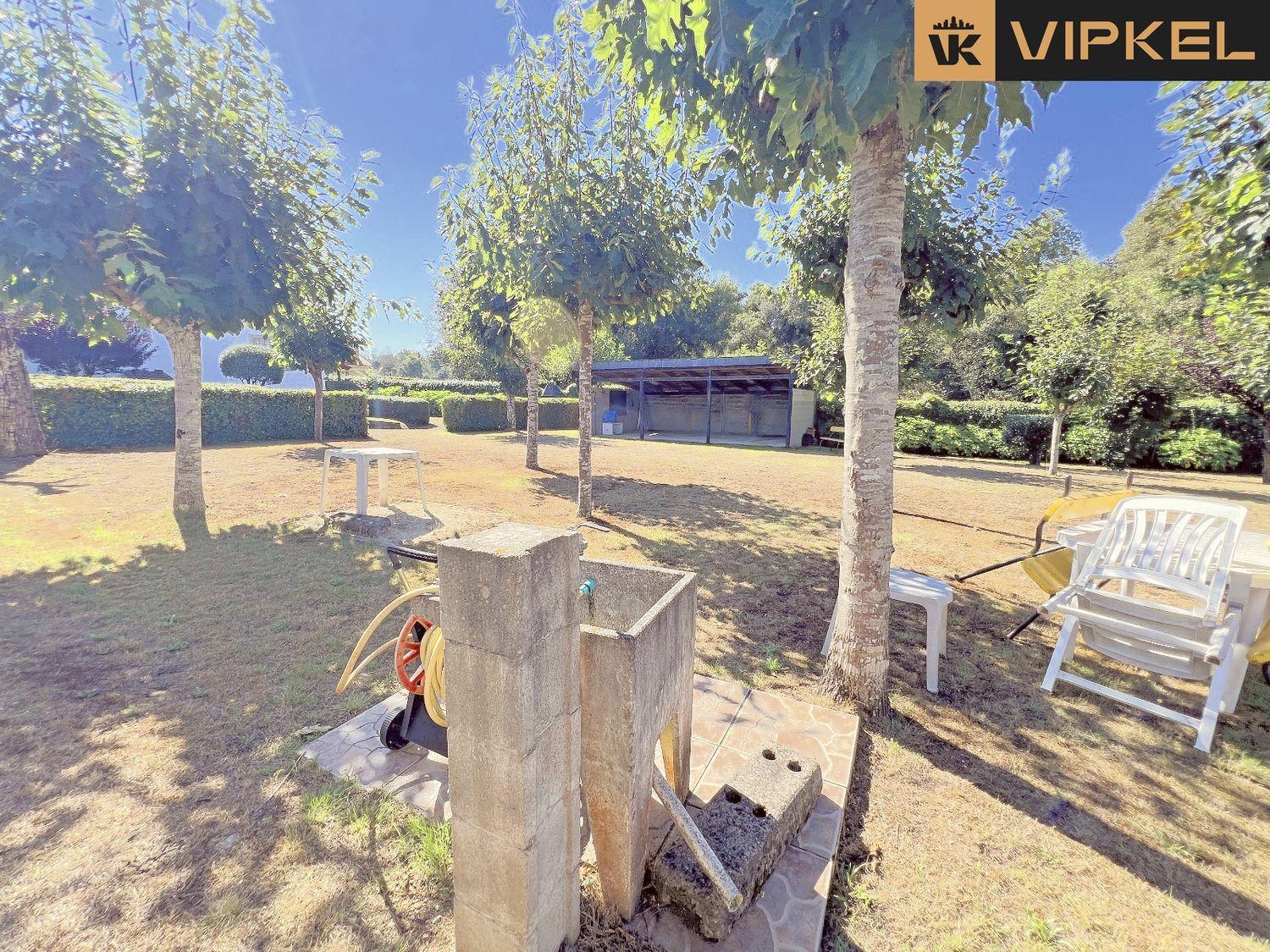 House for Sale in Oleiros