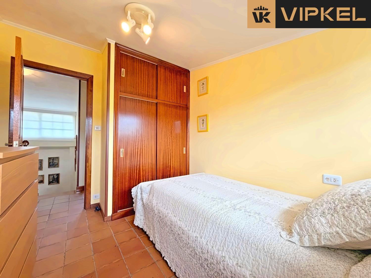 House for Sale in Oleiros
