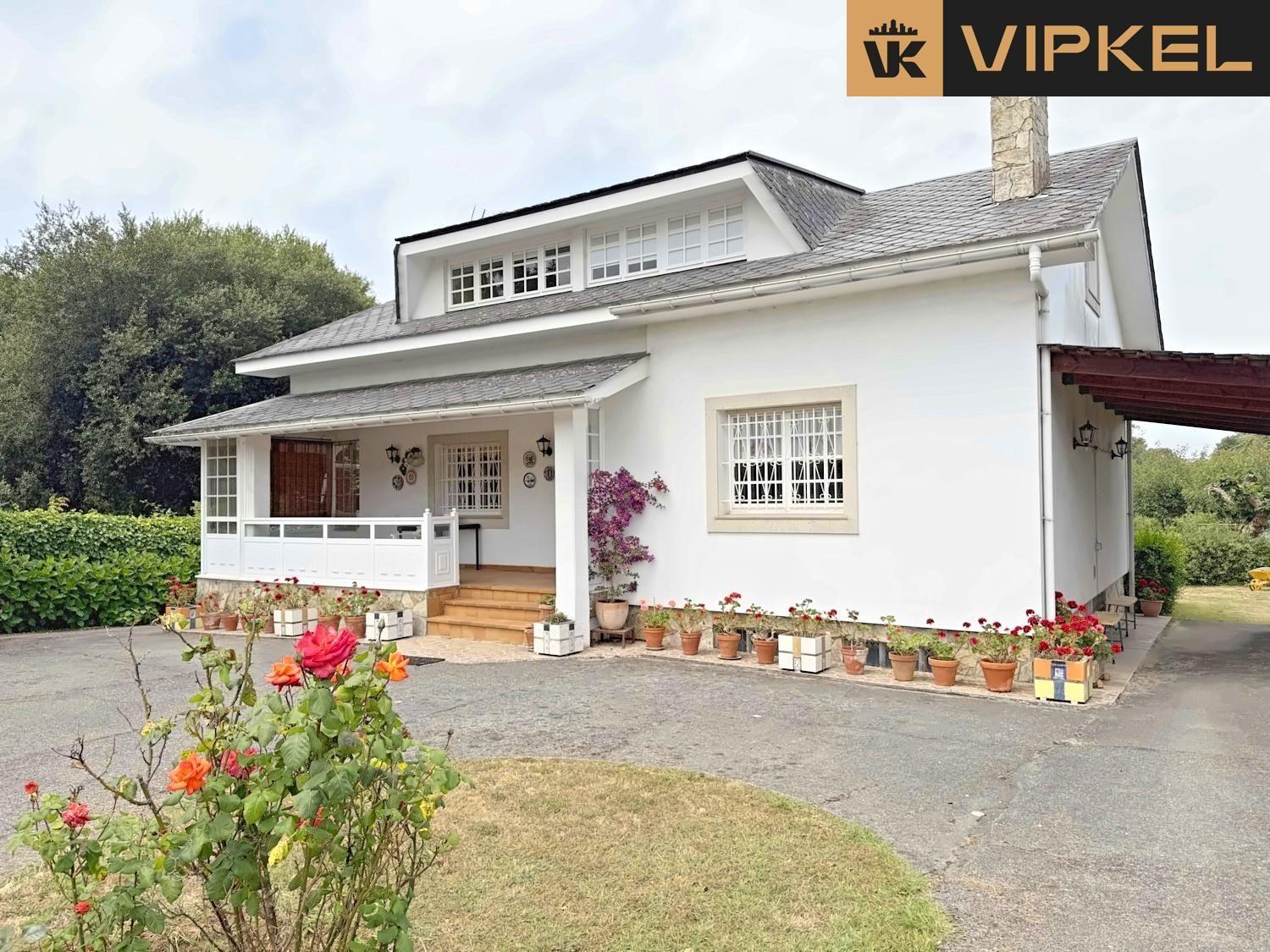 House for Sale in Oleiros