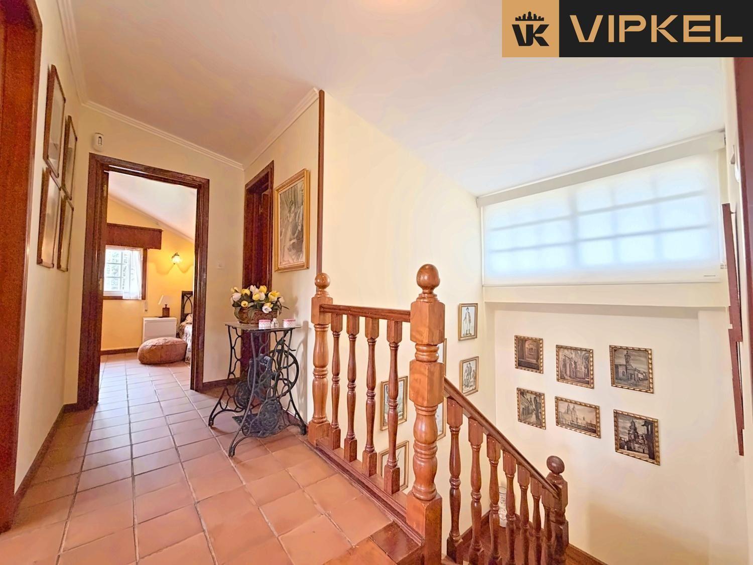 House for Sale in Oleiros