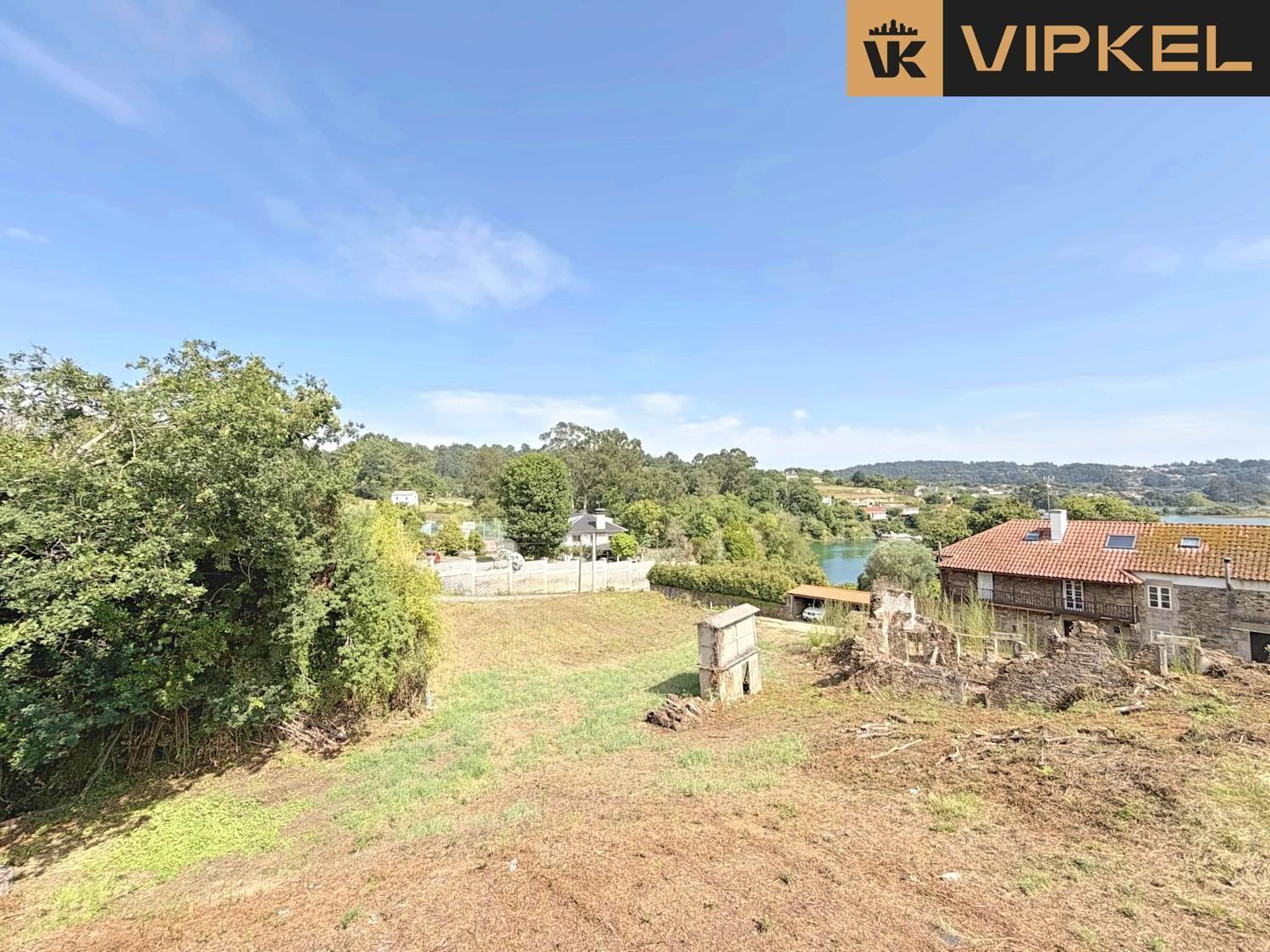 House for Sale in Miño