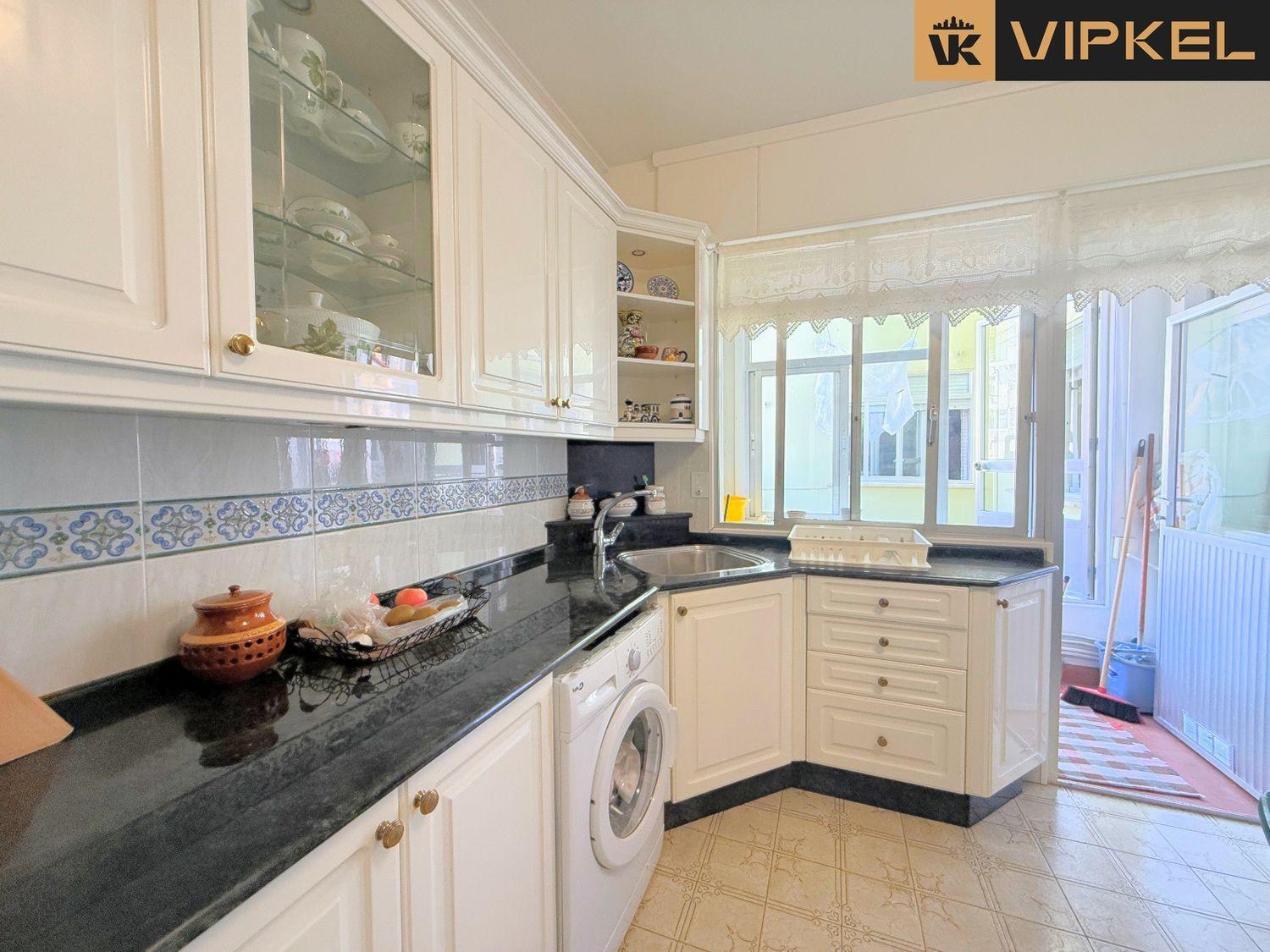 Flat for Sale in Mugardos