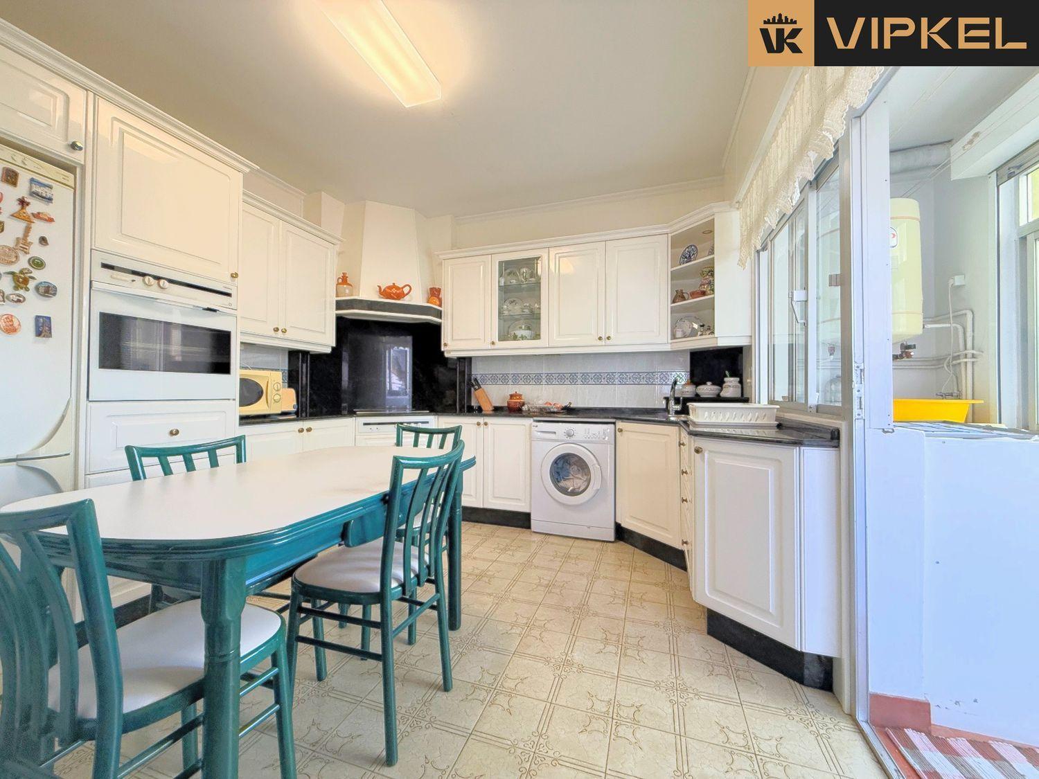 Flat for Sale in Mugardos