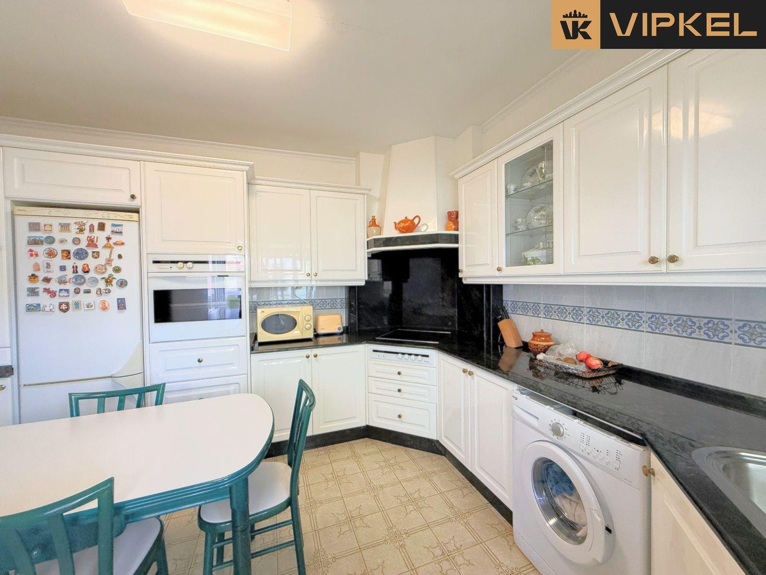 Flat for Sale in Mugardos