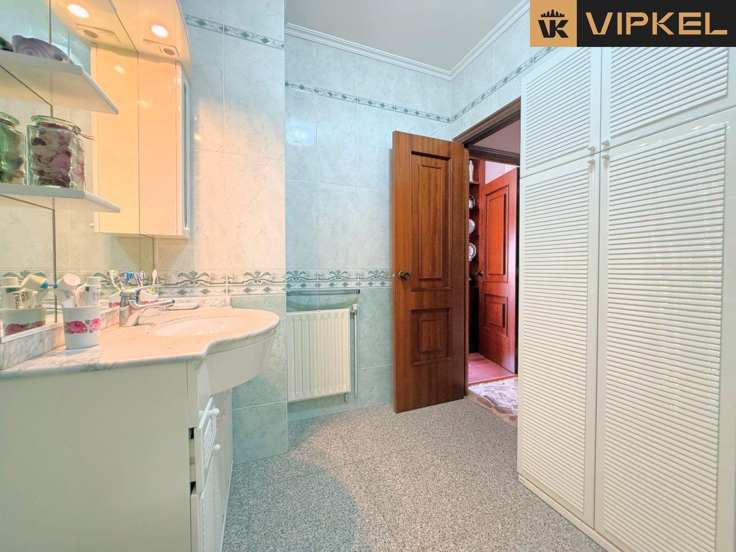 Flat for Sale in Mugardos