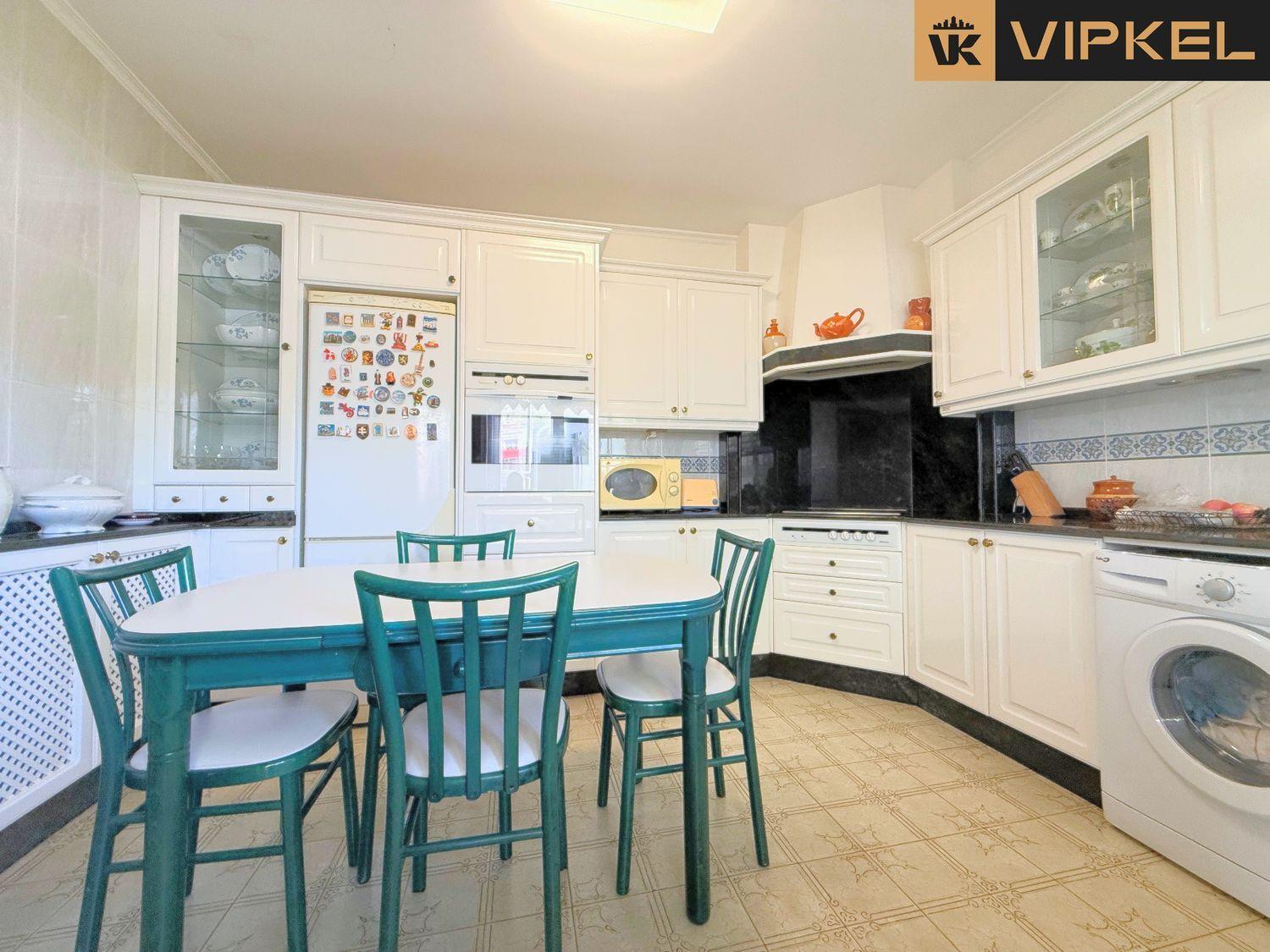 Flat for Sale in Mugardos