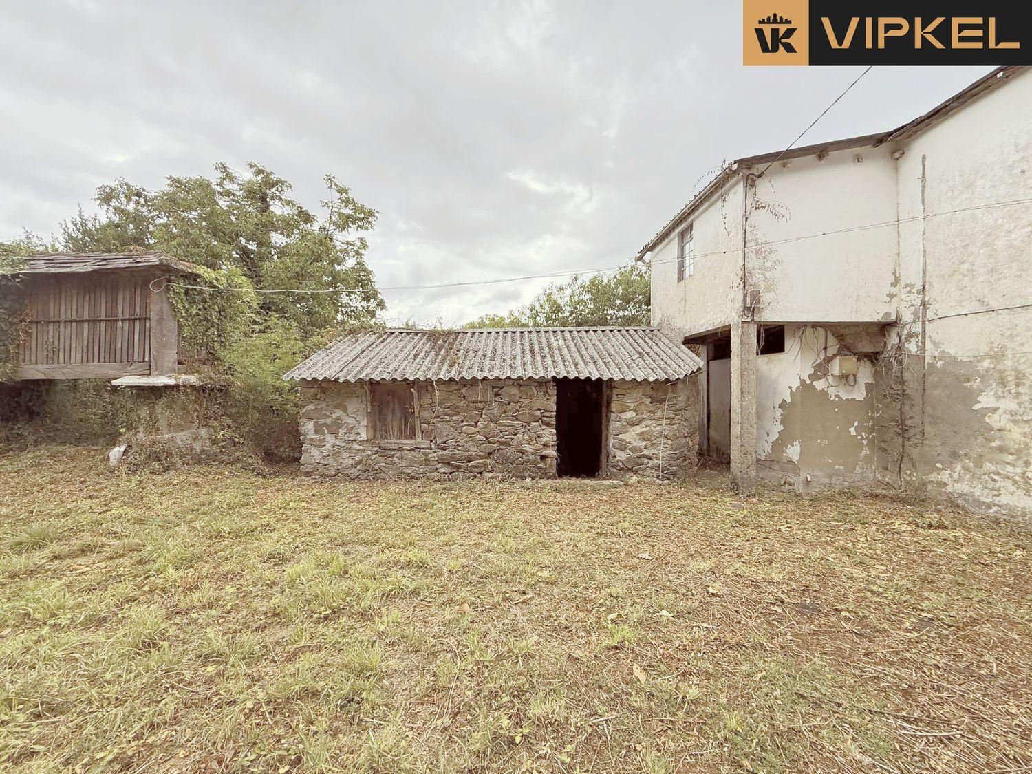 Villa for Sale in San Sadurniño