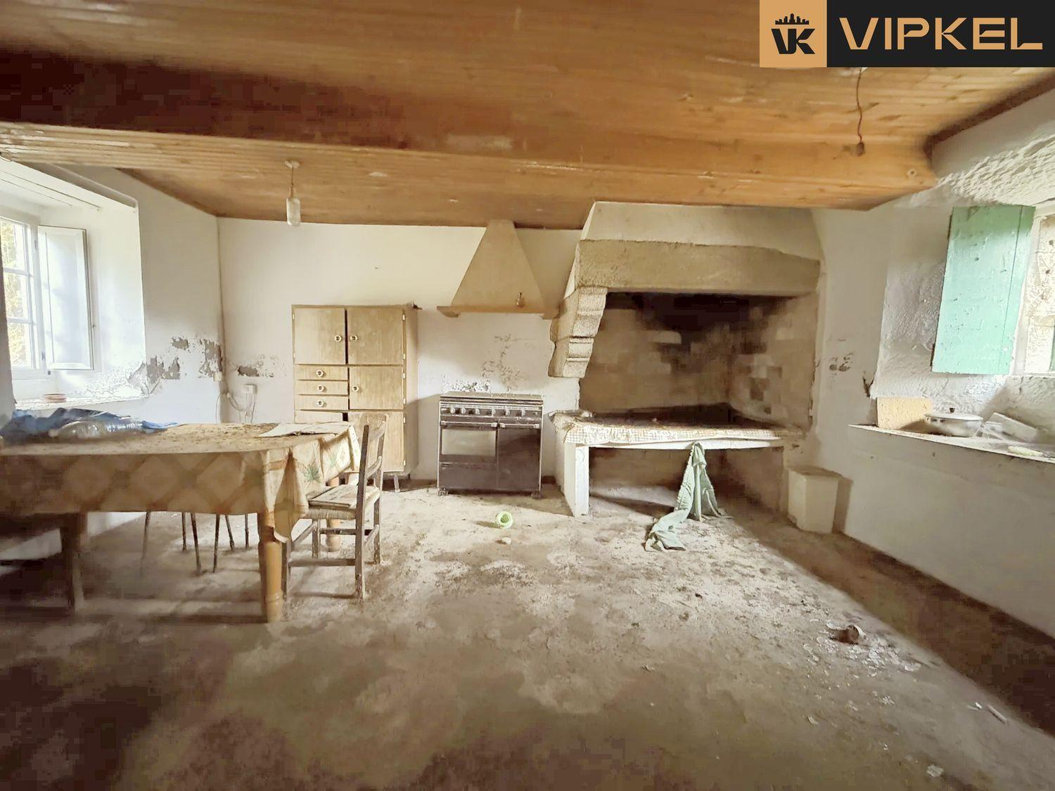 Villa for Sale in San Sadurniño