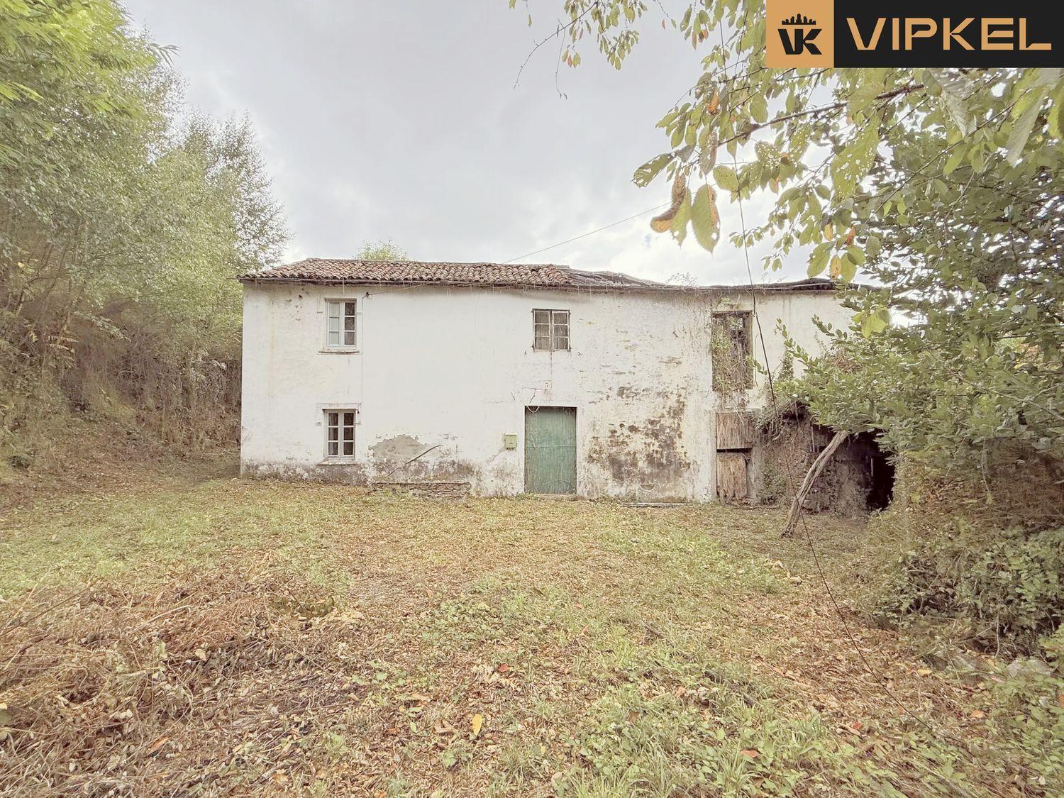 Villa for Sale in San Sadurniño