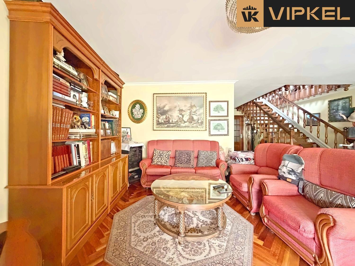 Penthouse for Sale in Lugo