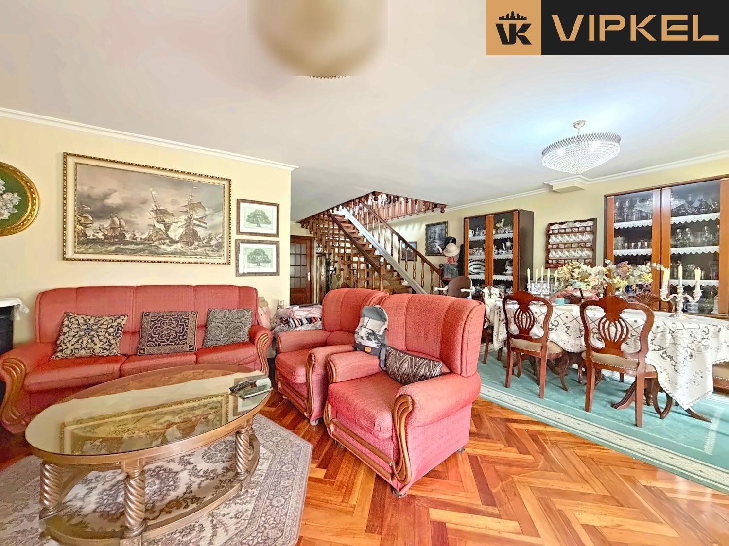Penthouse for Sale in Lugo