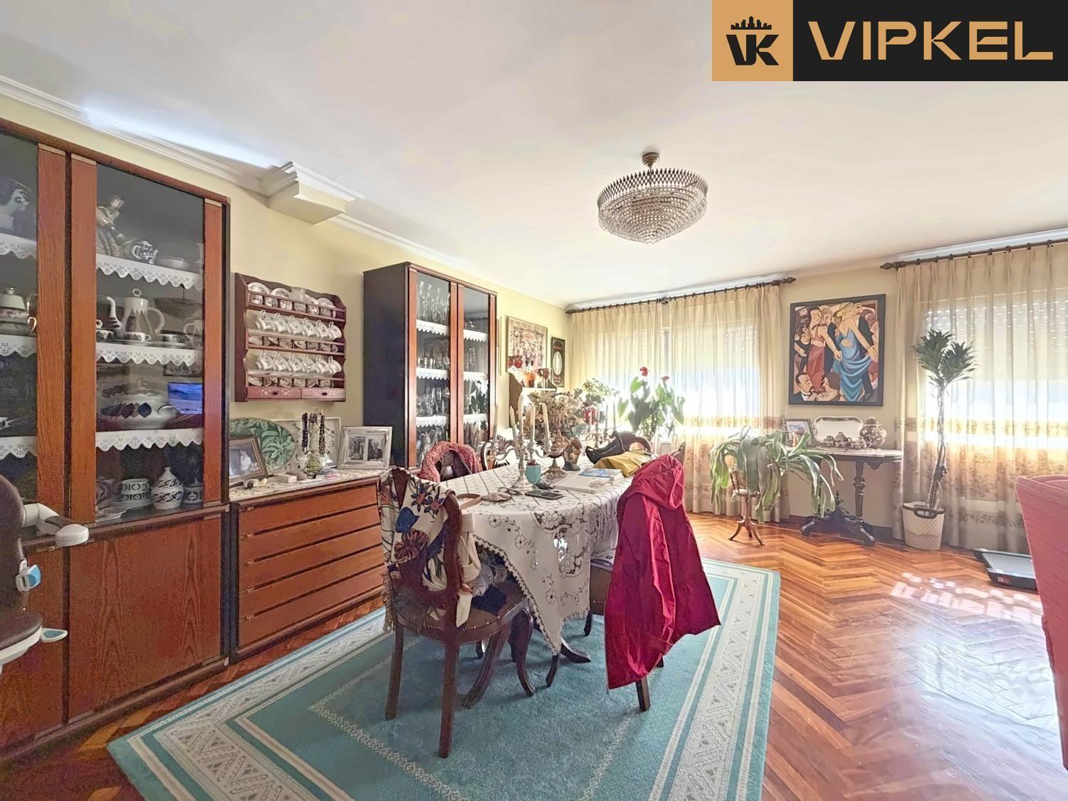 Penthouse for Sale in Lugo