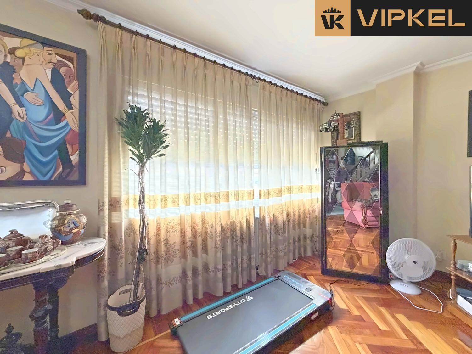 Penthouse for Sale in Lugo