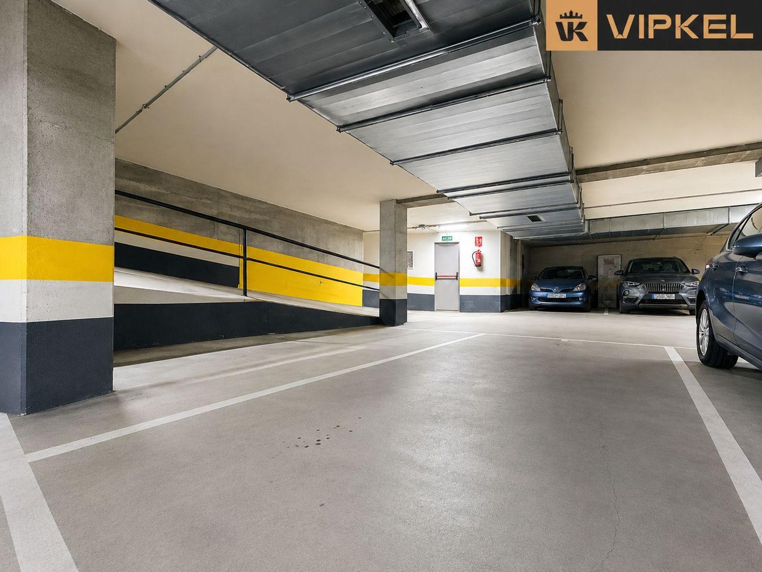 Garage for Sale in Santiago de Compostela