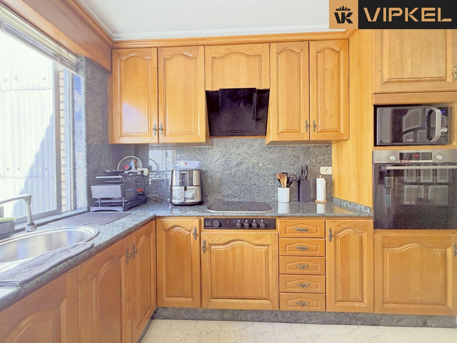 Flat for Sale in Narón