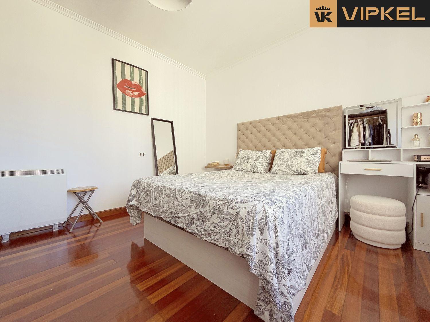 Flat for Sale in Narón