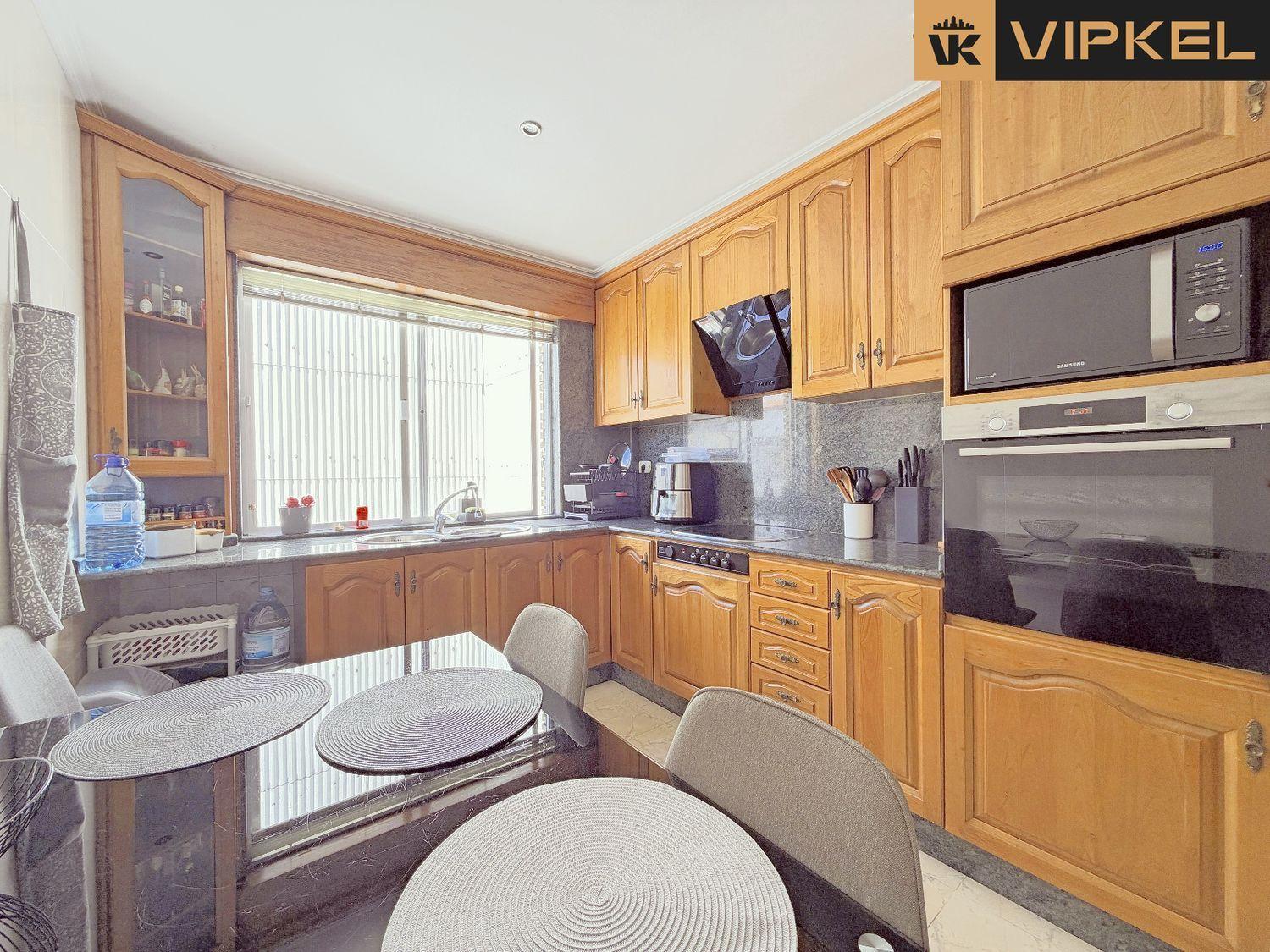 Flat for Sale in Narón
