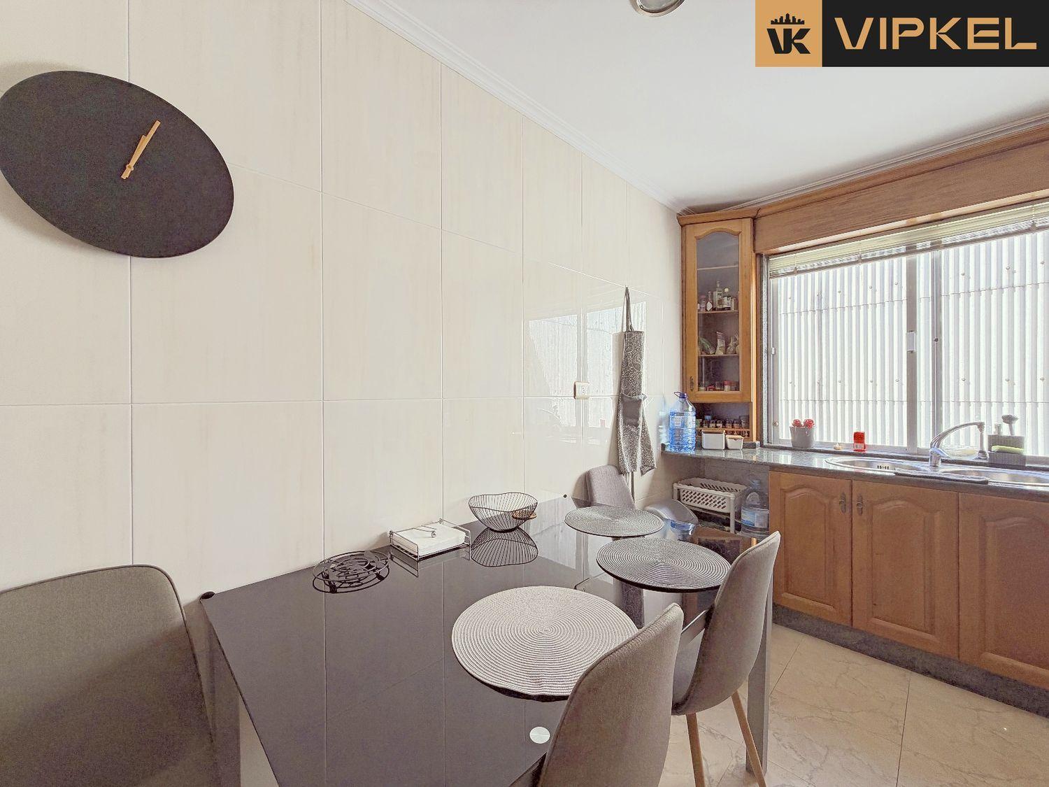 Flat for Sale in Narón