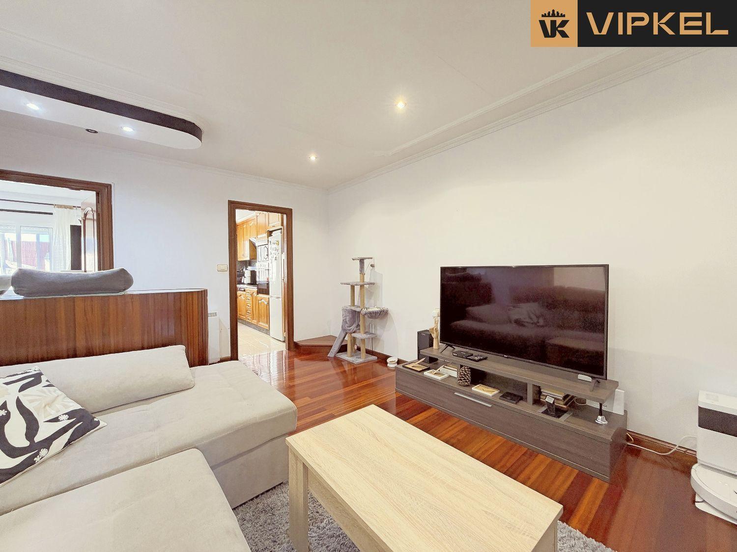 Flat for Sale in Narón