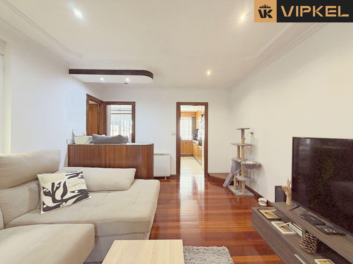 Flat for Sale in Narón