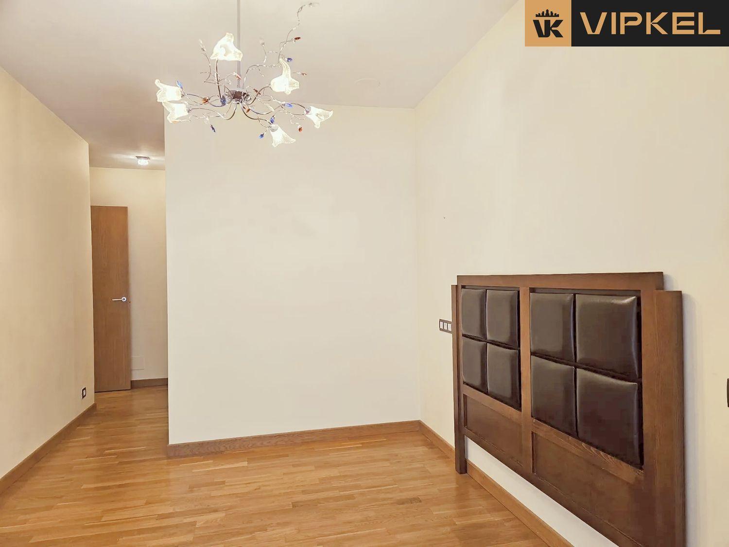 Flat for Sale in La Coruña