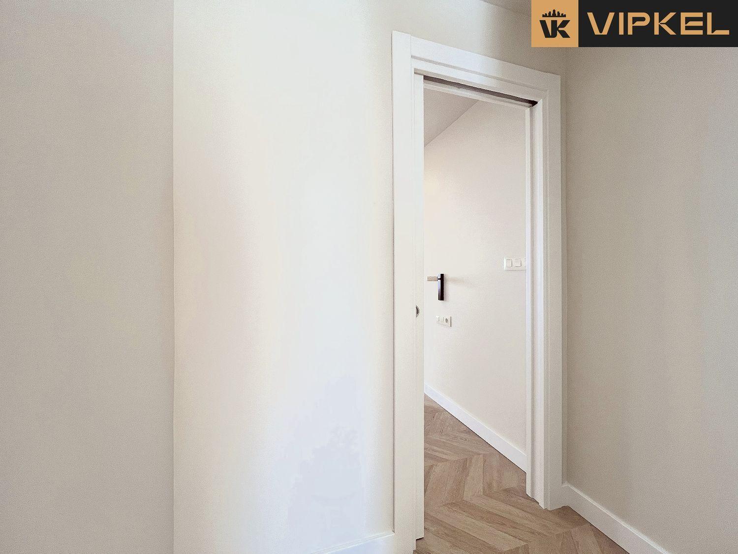 Studio for Sale in Carral