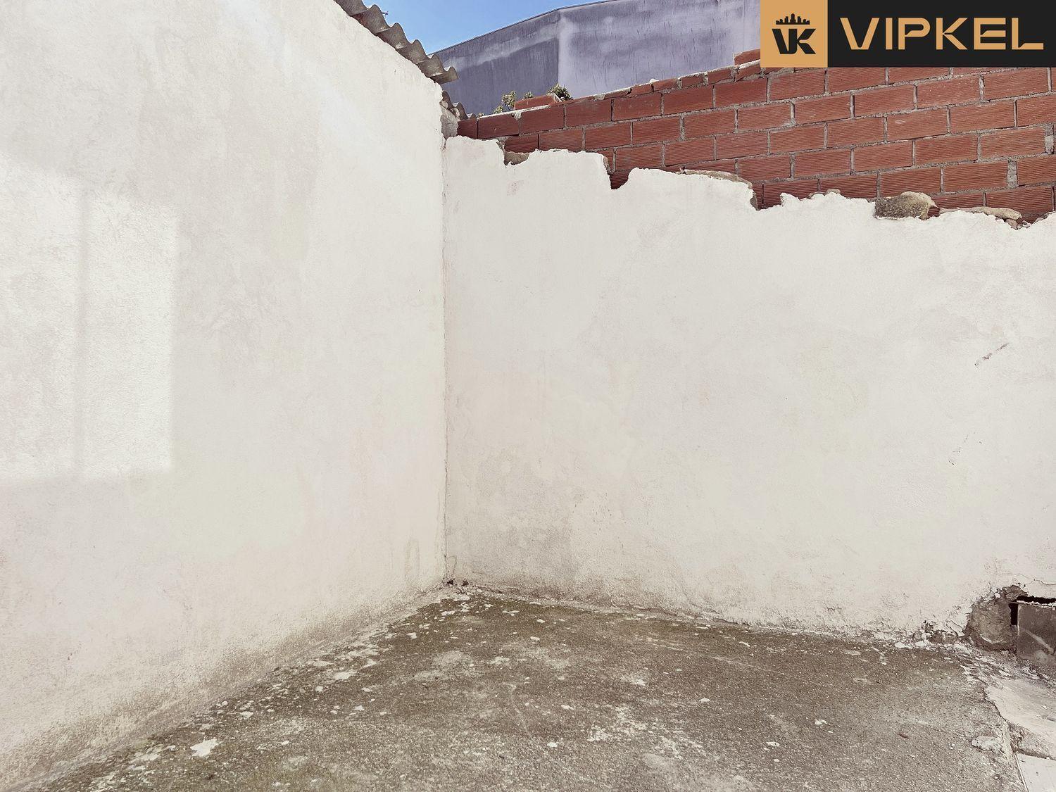 Studio for Sale in Carral
