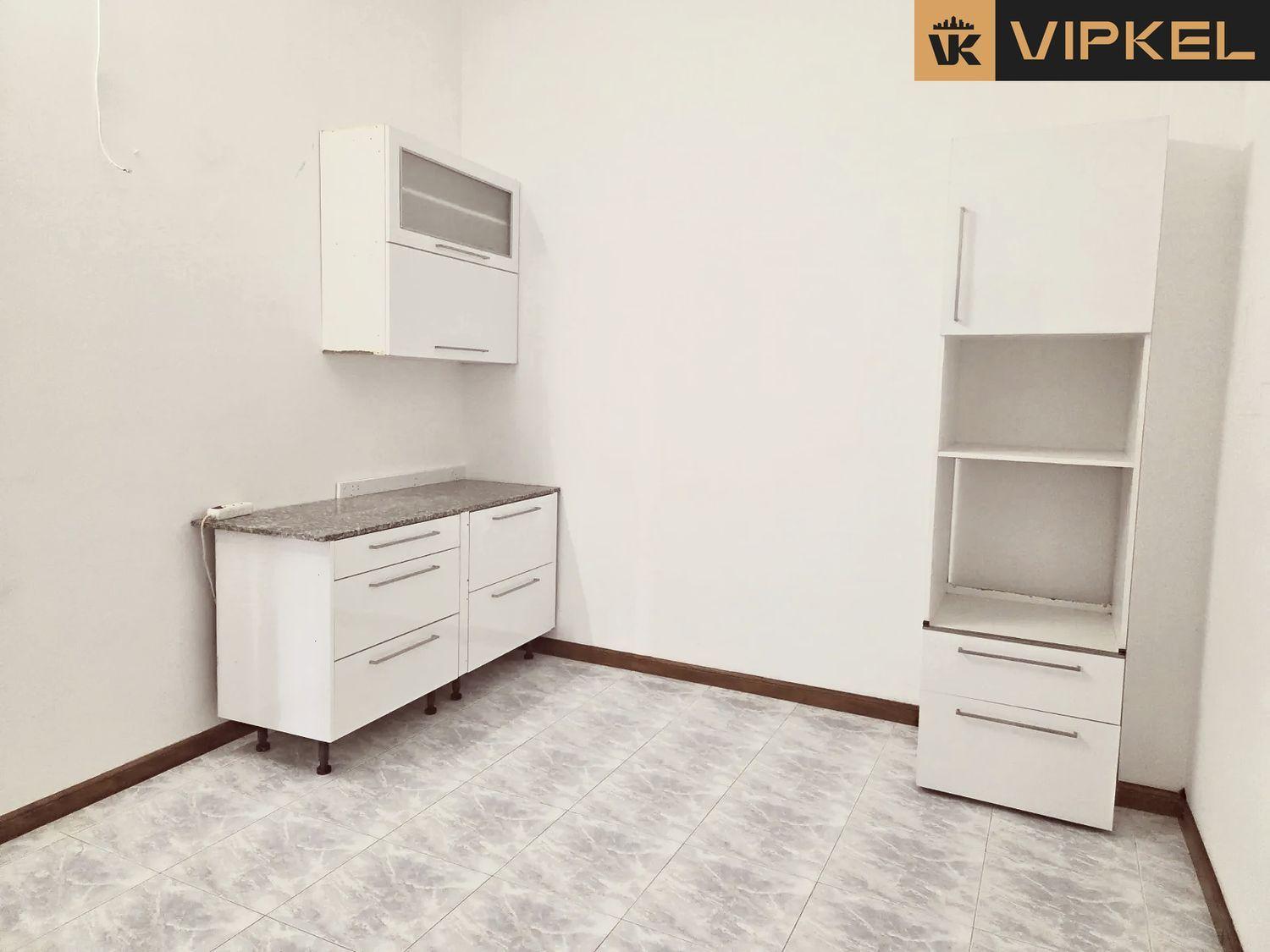 Premise for Rent in Arteixo