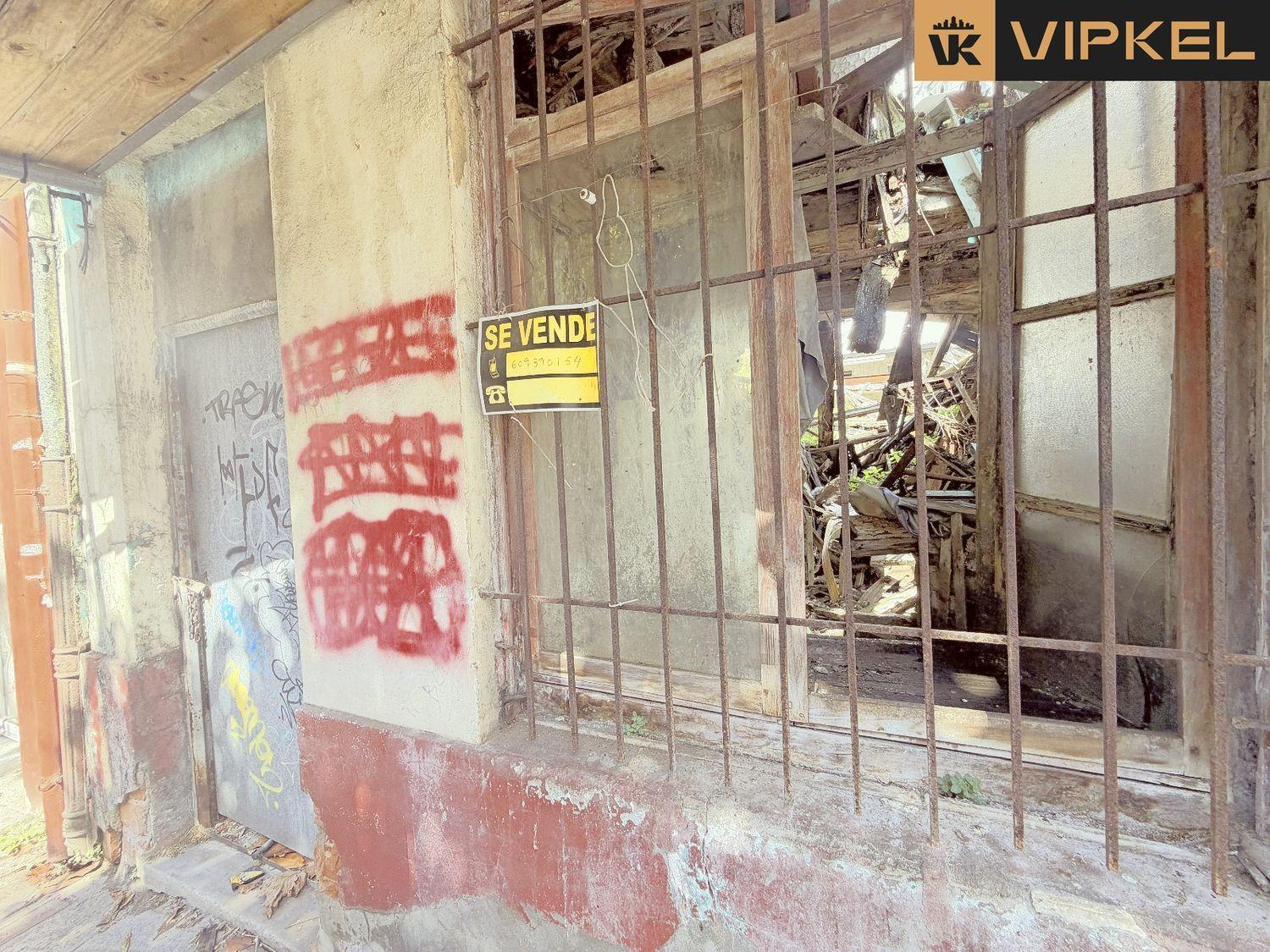 Building for Sale in Ferrol