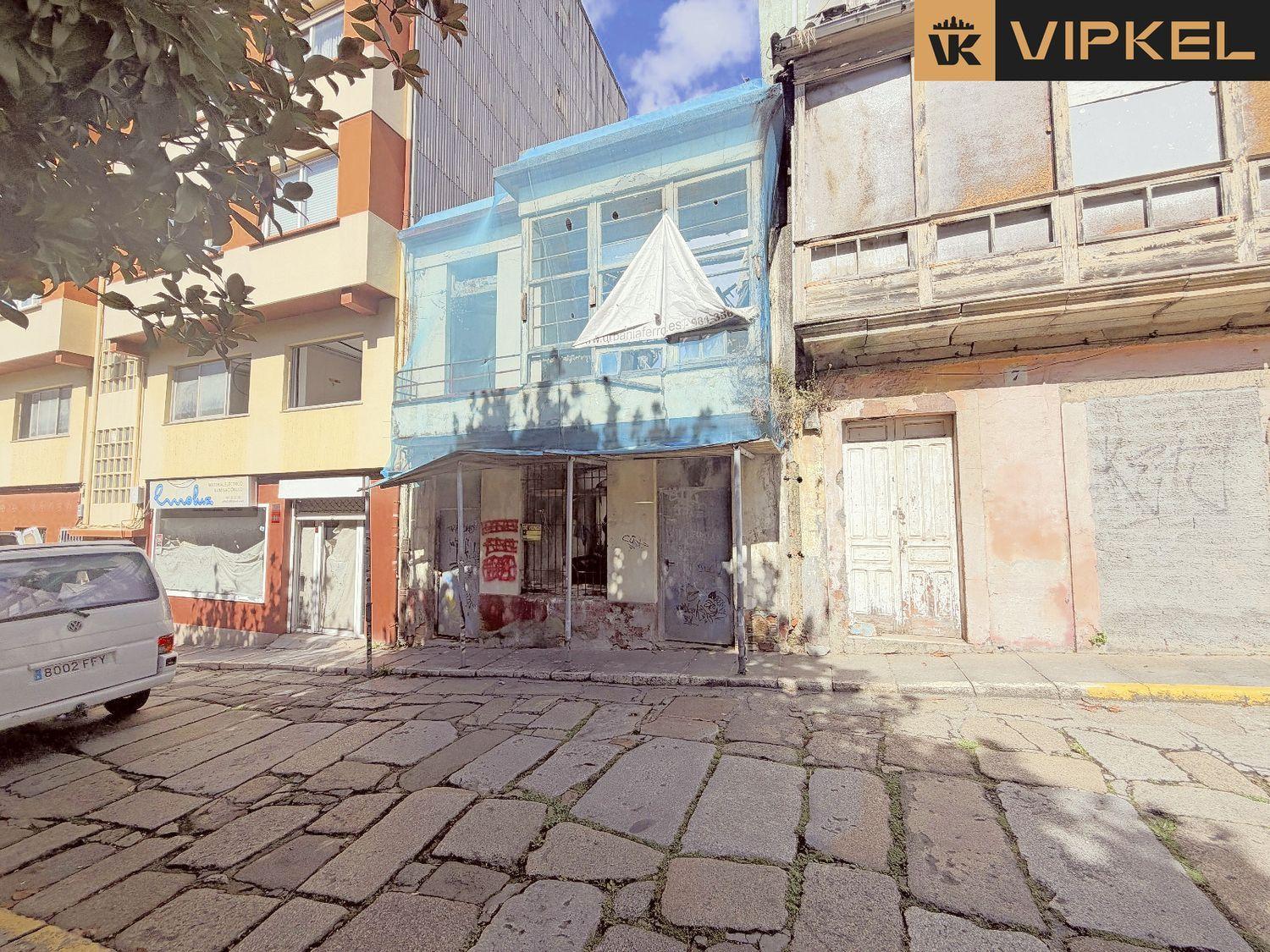 Building for Sale in Ferrol