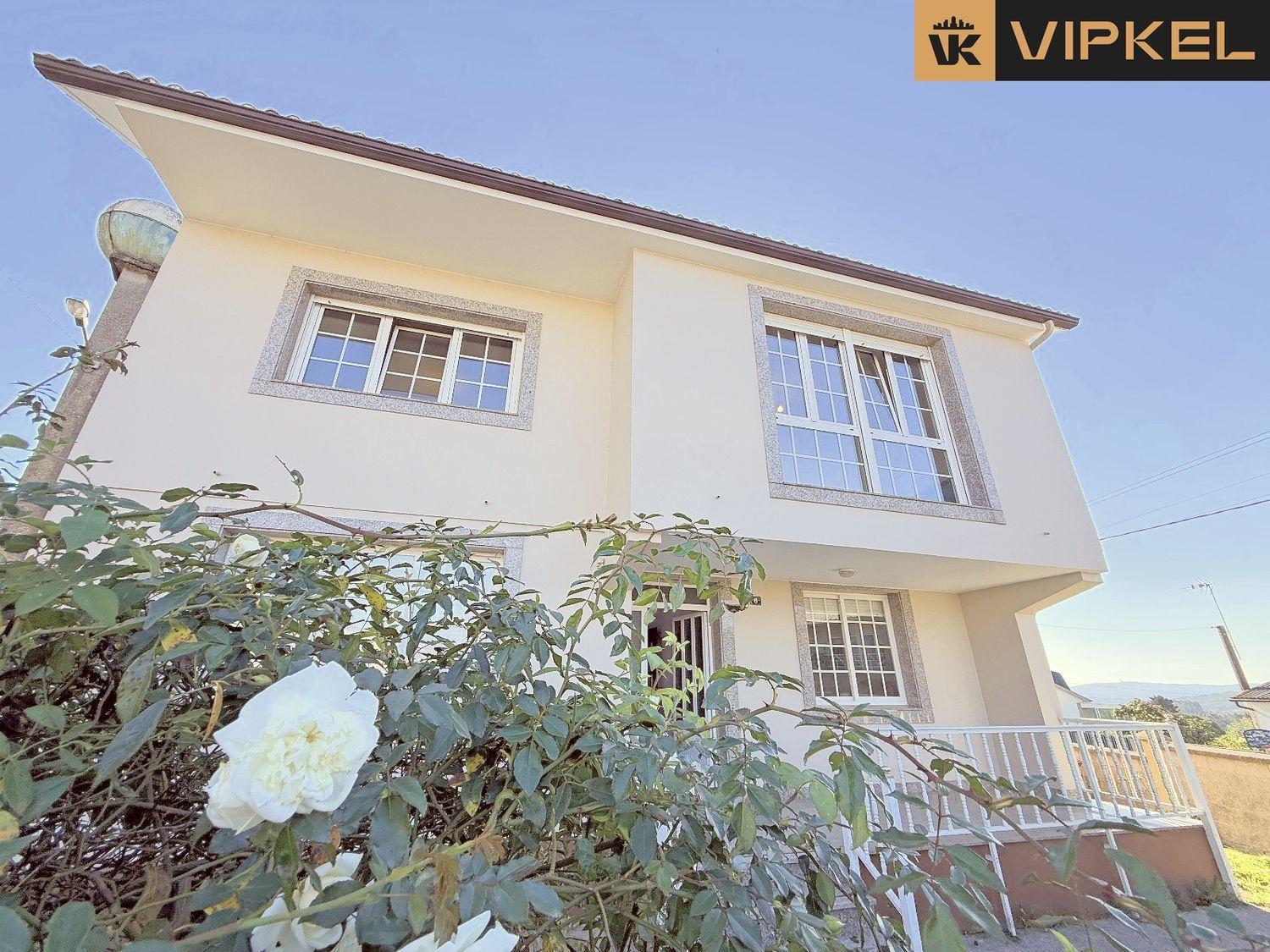 House for Sale in Ordes