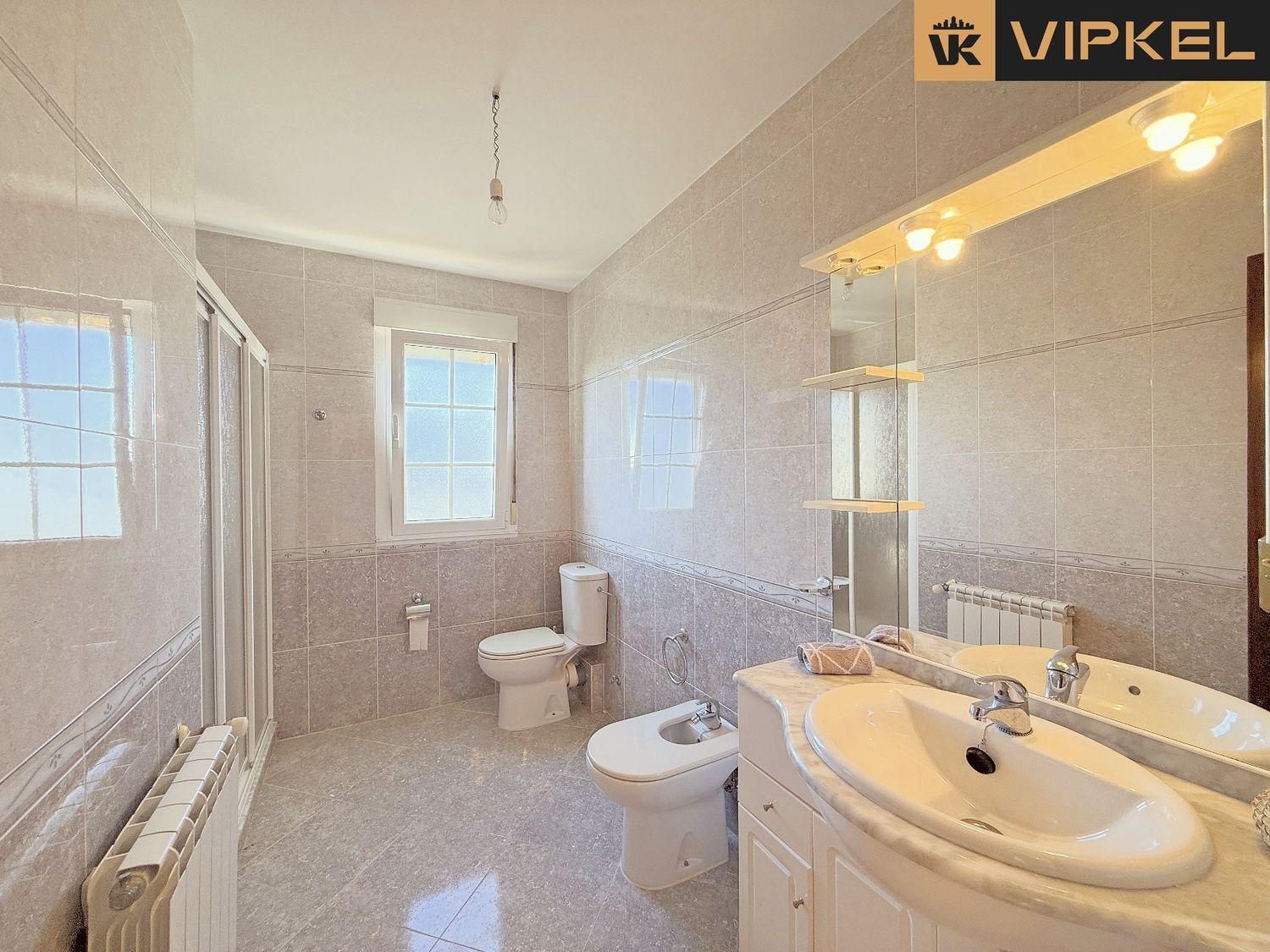 House for Sale in Ordes