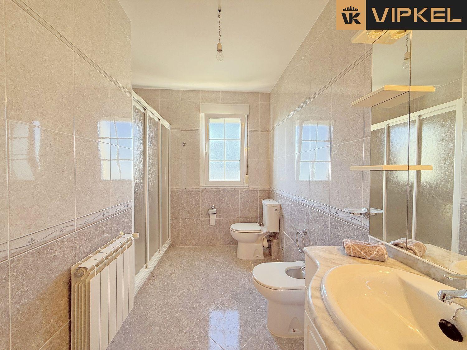 House for Sale in Ordes