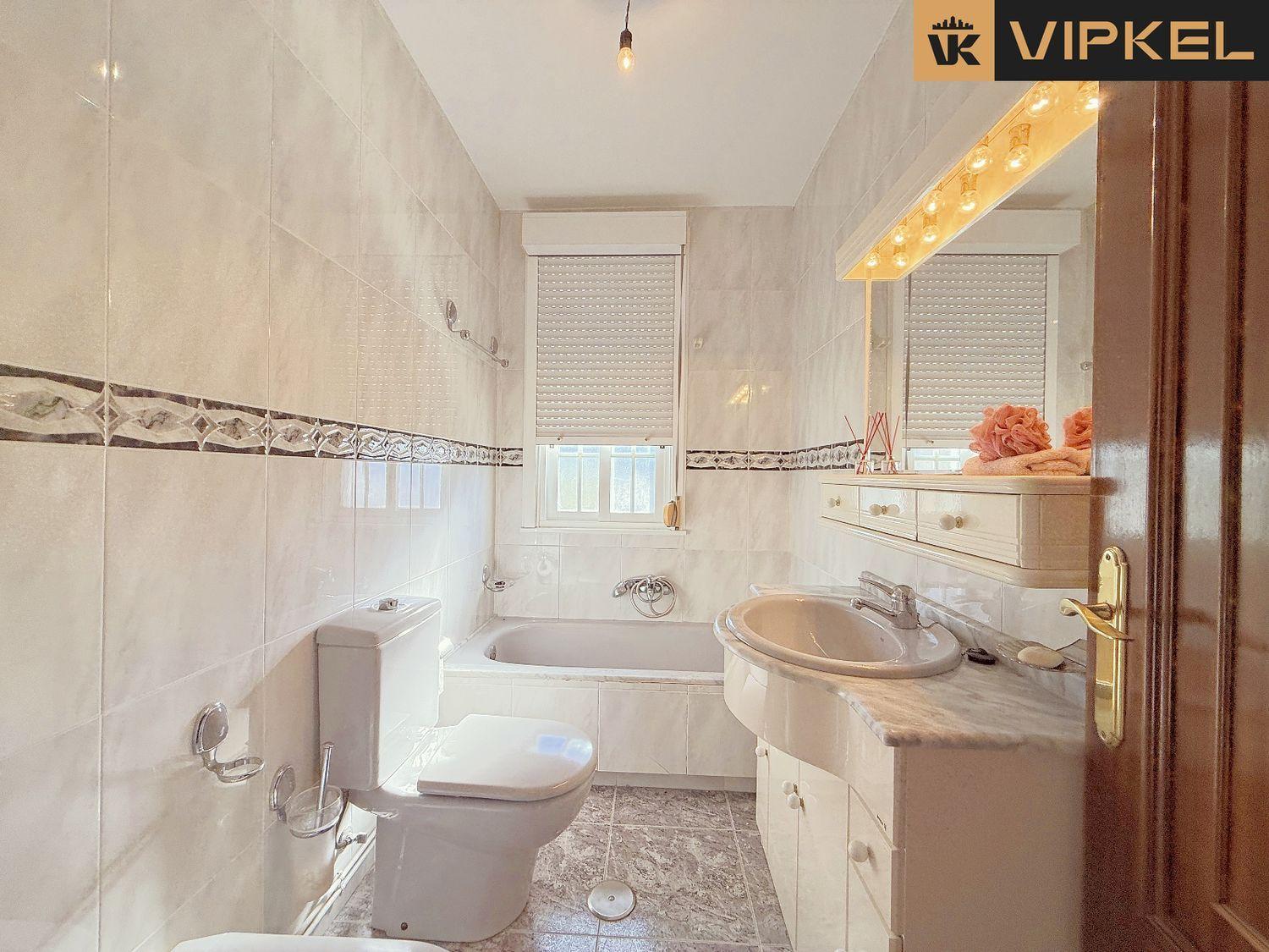 House for Sale in Ordes