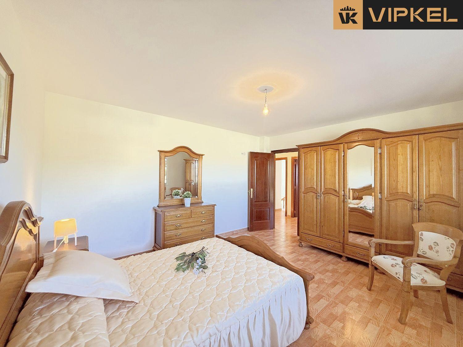 House for Sale in Ordes
