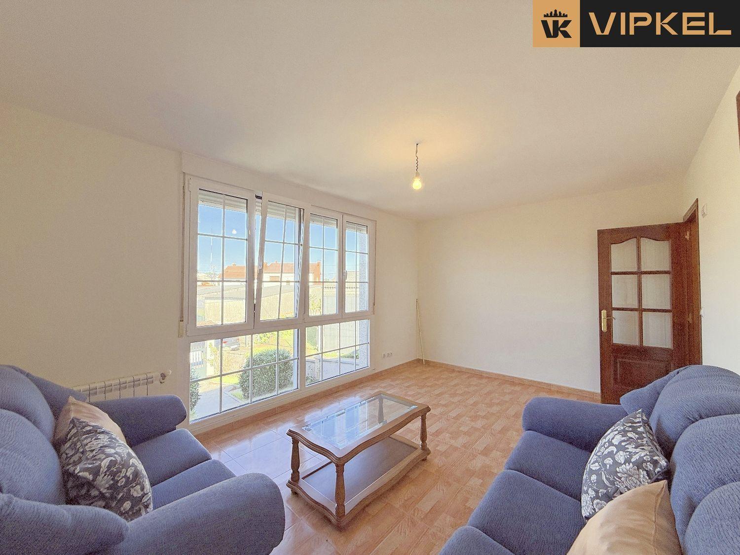 House for Sale in Ordes