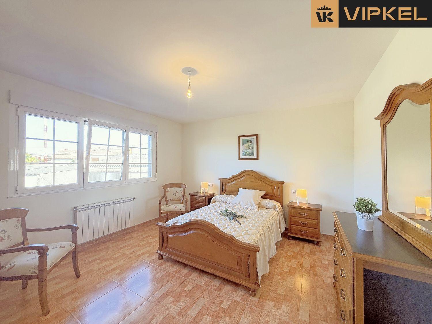 House for Sale in Ordes