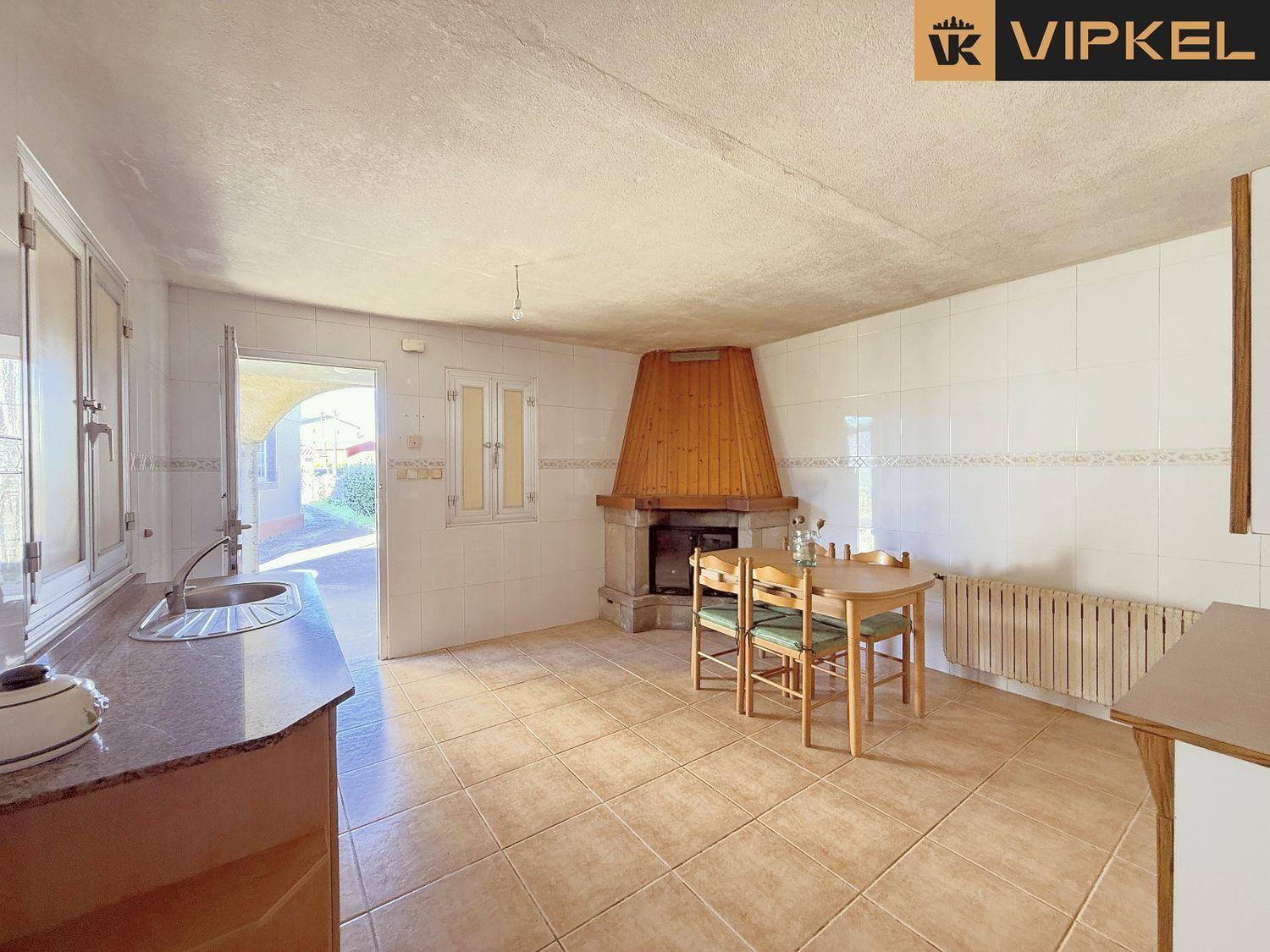 House for Sale in Ordes