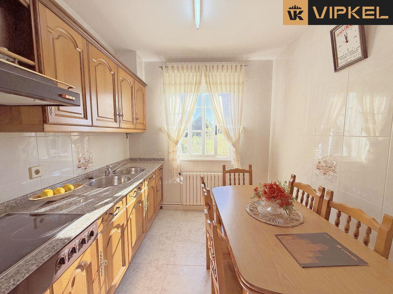 House for Sale in Ordes