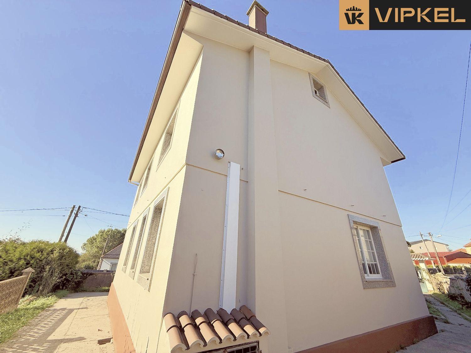 House for Sale in Ordes