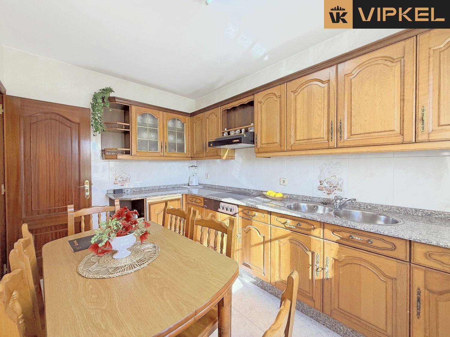 House for Sale in Ordes