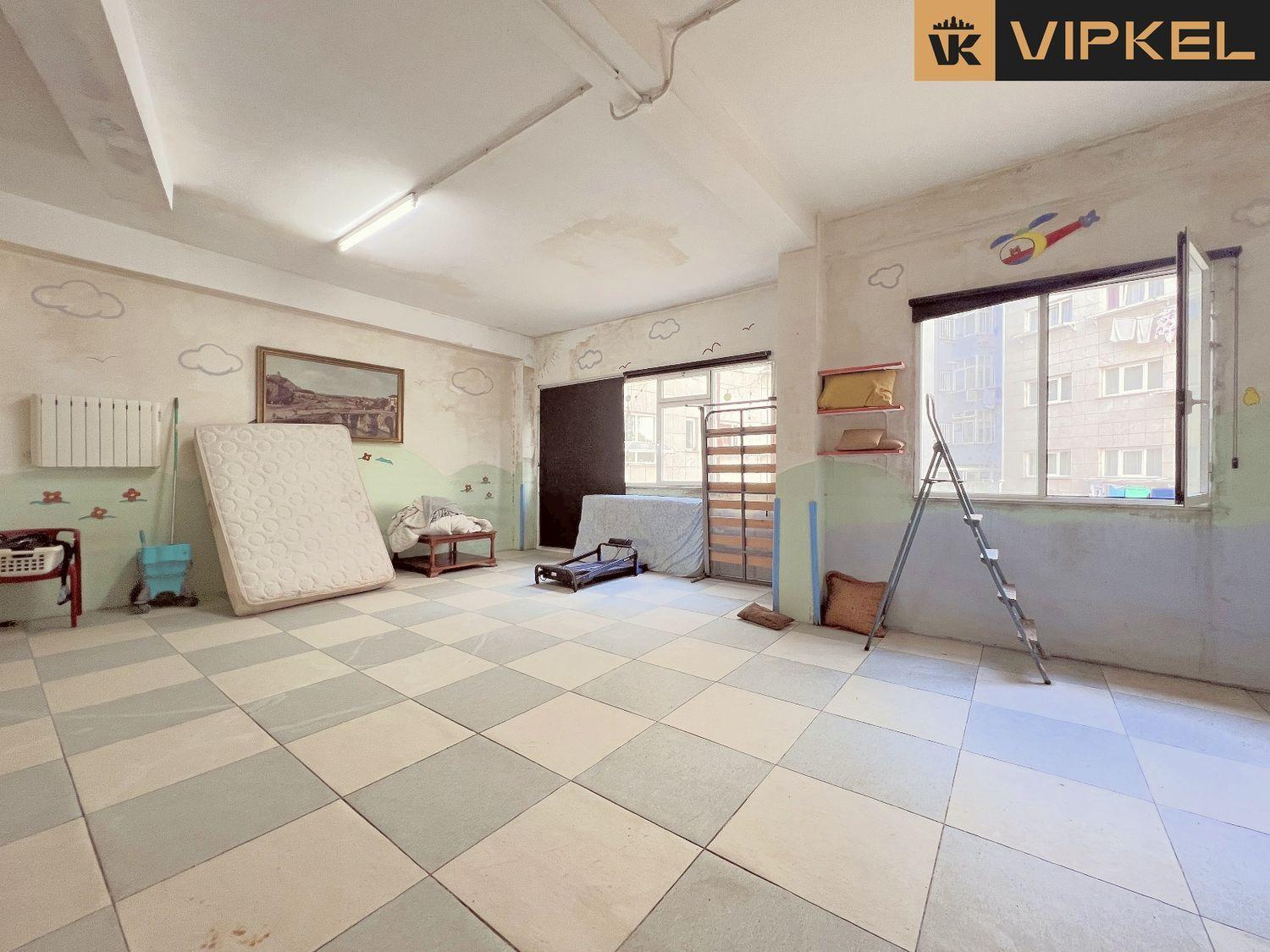Premise for Sale in La Coruña