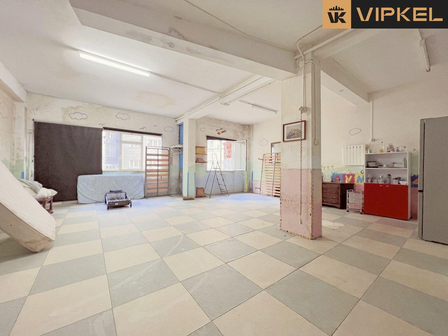 Premise for Sale in La Coruña