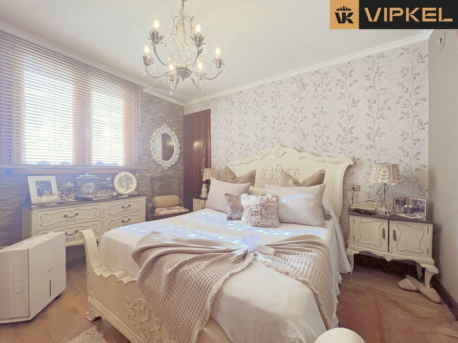 House for Sale in Cambre
