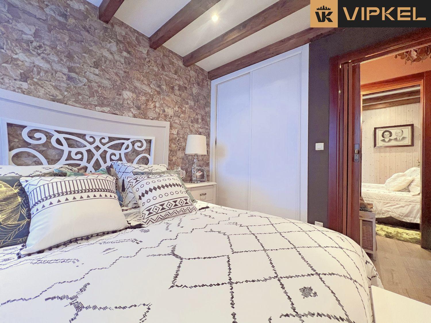 House for Sale in Cambre