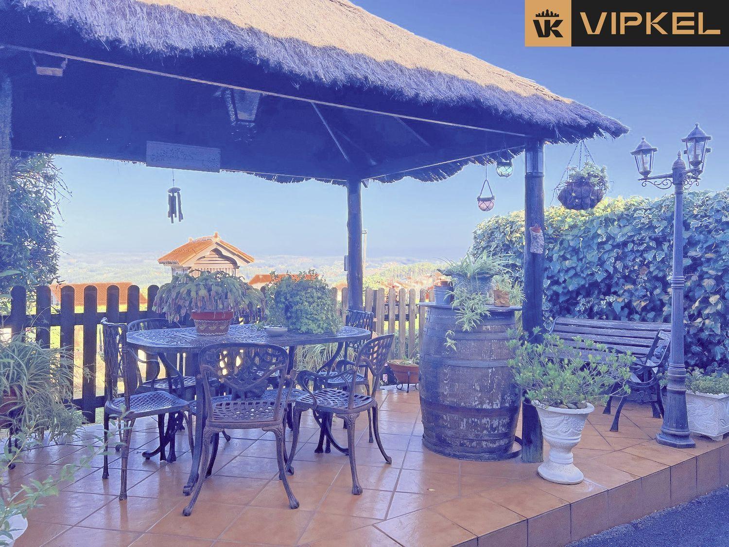 House for Sale in Cambre