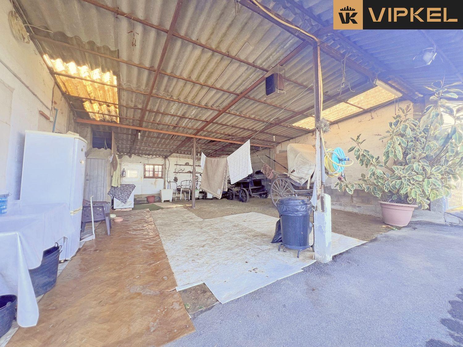 House for Sale in Cambre